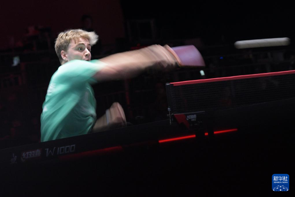 往反映着他 往反映着他